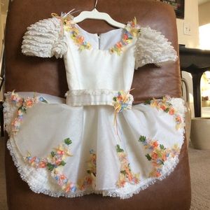 Beautiful little Miss Cinderella dress